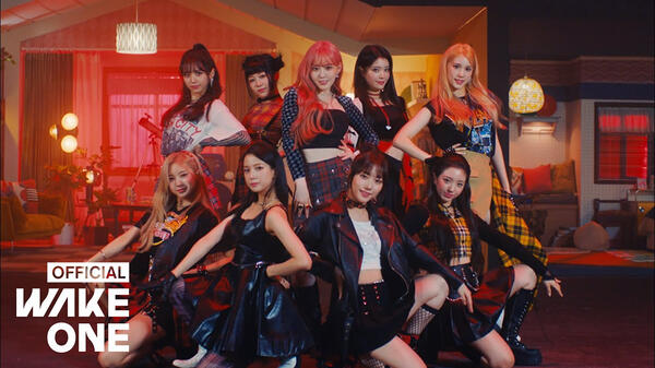 TITLE TRACK MV